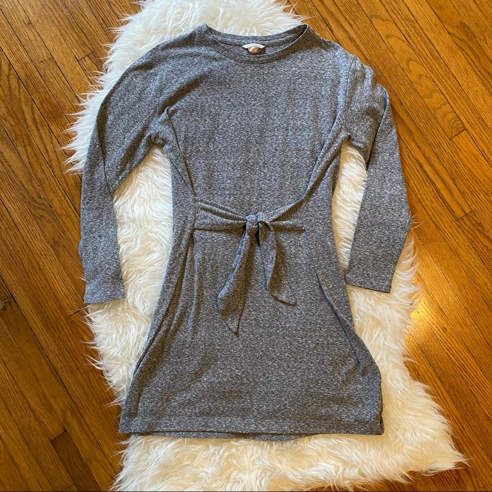 DONATED Club Monaco | Gray Tie-Waist Knit Dress | Long-sleeves | Size X-Small